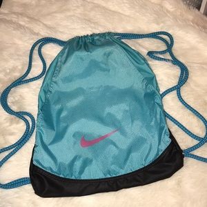 Nike drawstring bag